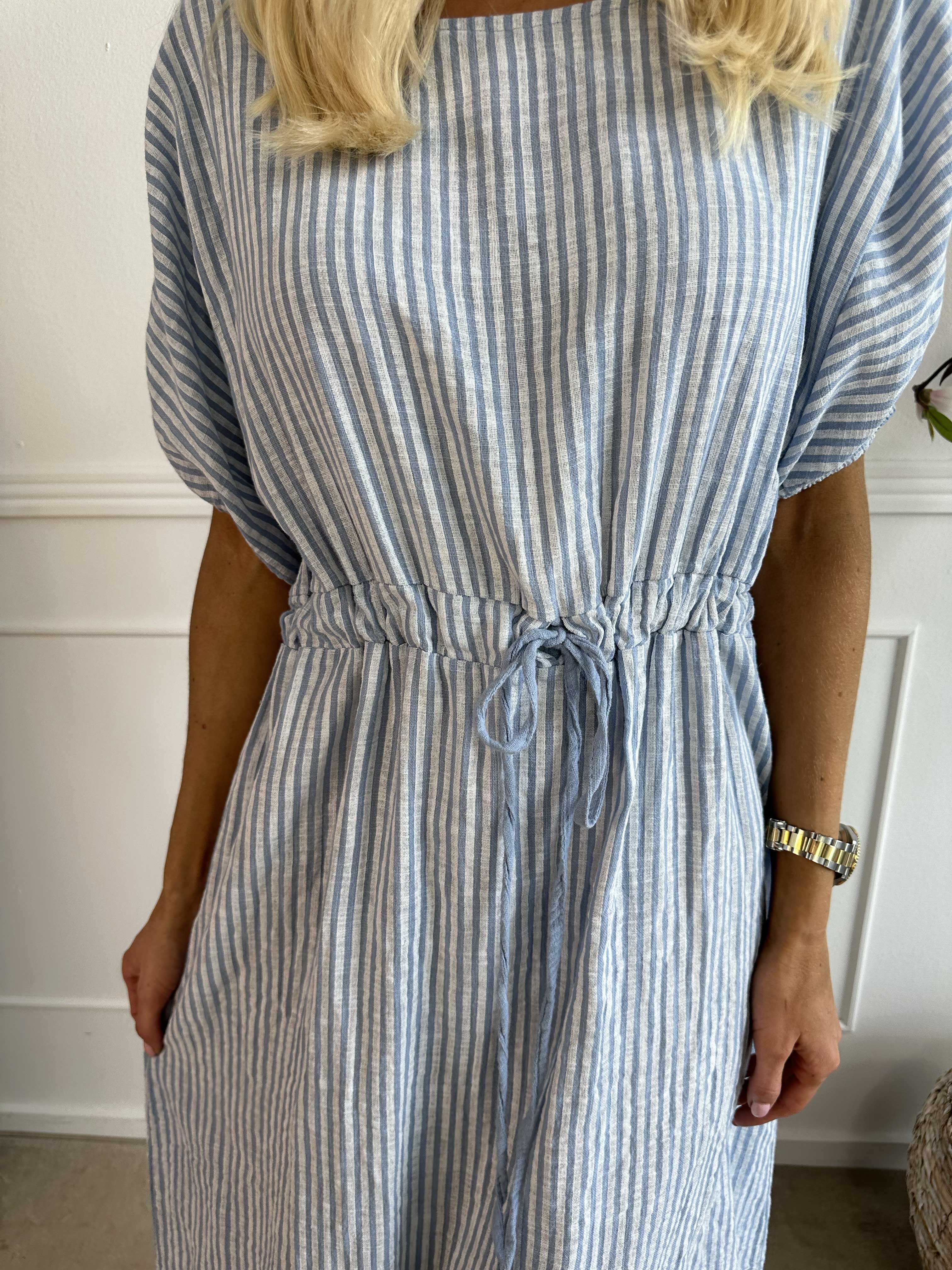 Ellie - Lång bomullsklänning med knytband i midjan